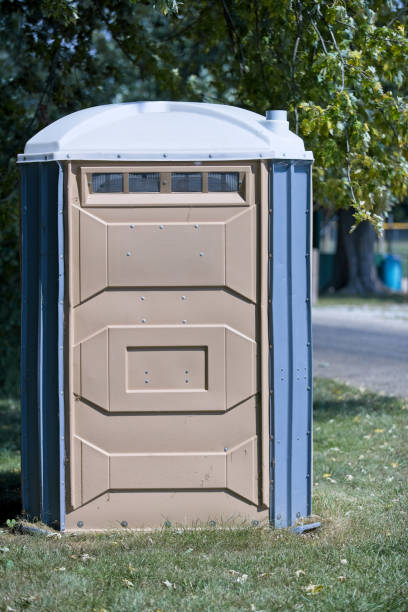 Portable Toilet Options We Offer in Leland Grove, IL